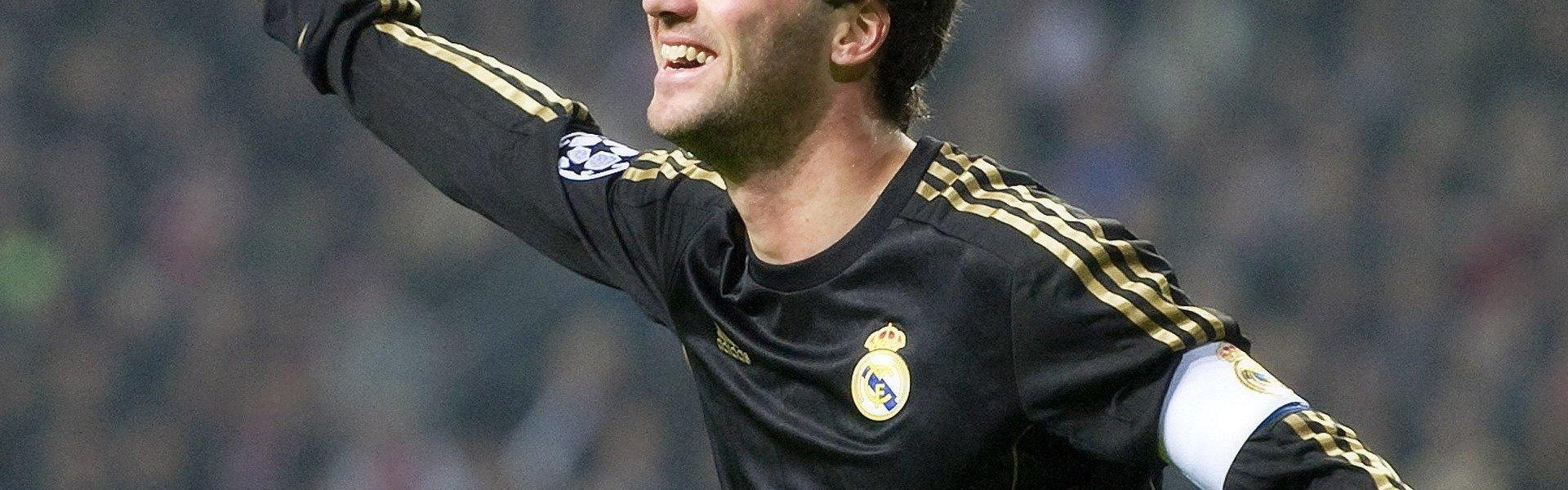 咪咕体育直播-健身器材表面英文标识解析及其在运动使用中的作用